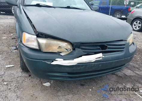 1999 Toyota Camry Le from USA, damaged, VIN 4T1BG22K5XU891030